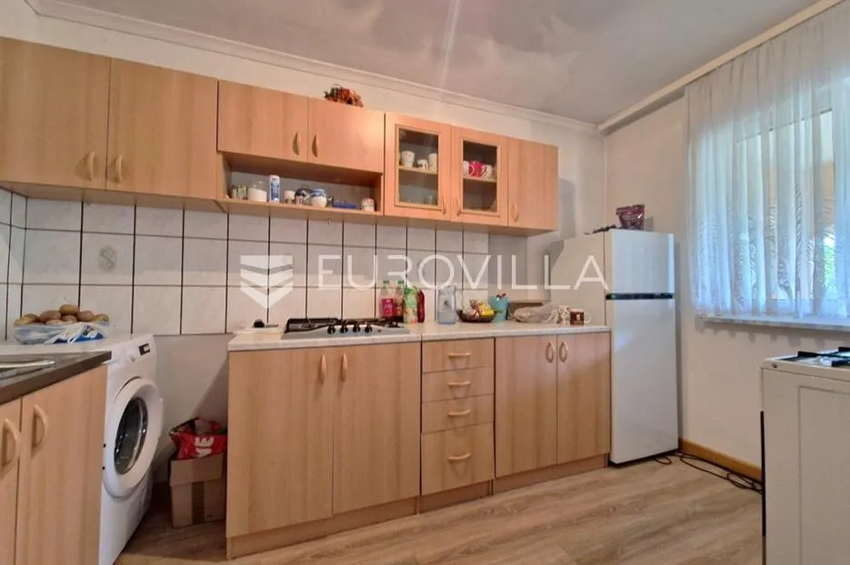 vir, samostojeća kuća, 130 m od plaže s dva odvojena apartmana - slika 15