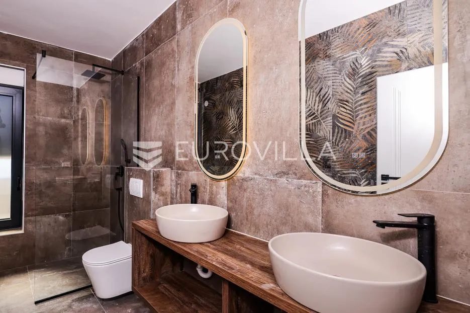 zadar, privlaka, trosoban stan na prvom katu s pogledom na more 113,95 m² - slika 6