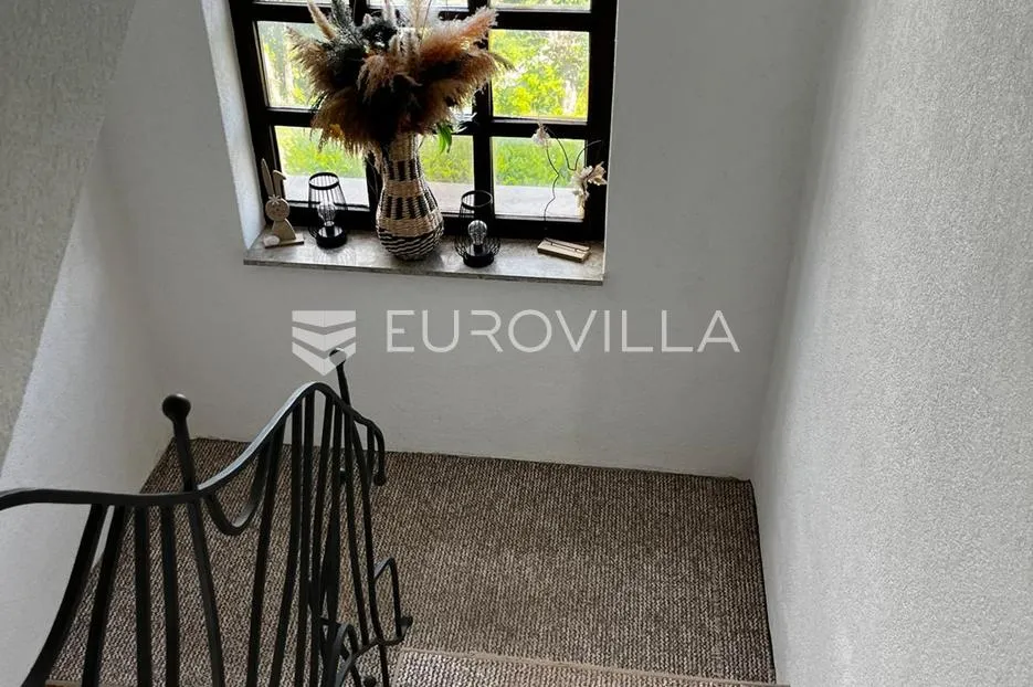 kuća, plitvice, rakovica, 4 apartmana, okućnica 1200 m² - slika 13