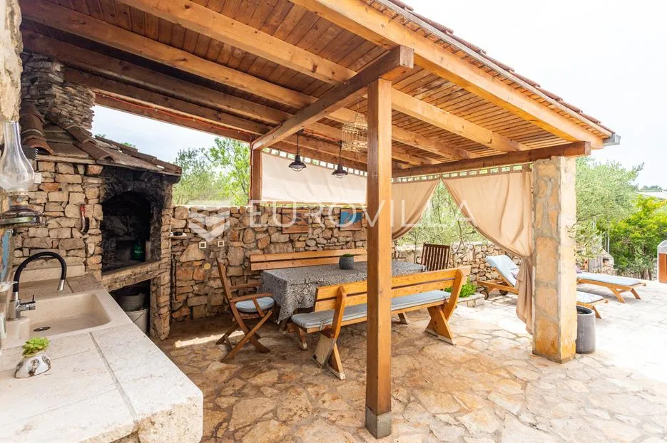 brač, milna, jedinstvena kamena vila na odličnoj lokaciji - slika 31