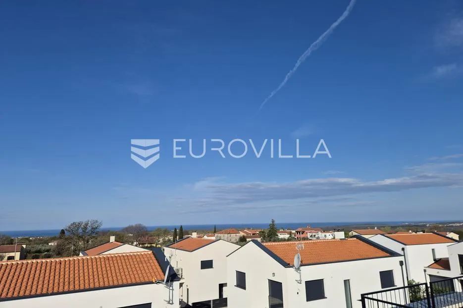 istra, poreč, dvosoban stan sa krovnom terasom i panoramskim pogledom na more - slika 17