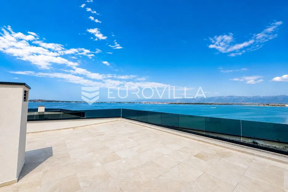 zadar, privlaka, luksuzni dvosoban stan 1. red do mora, 126,38 m² - slika 15