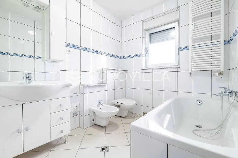 zagreb, špansko, četverosoban stan nkp 157.16 m2, terase, parking - slika 8
