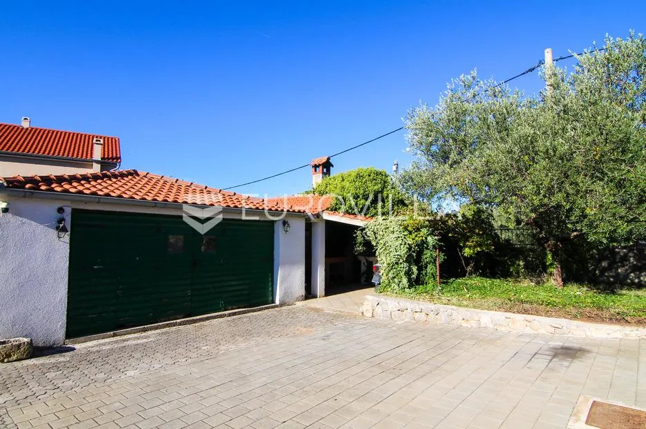 zadar, bokanjac, prostrana kuća površine 376 m² s velikim potencijalom - slika 2