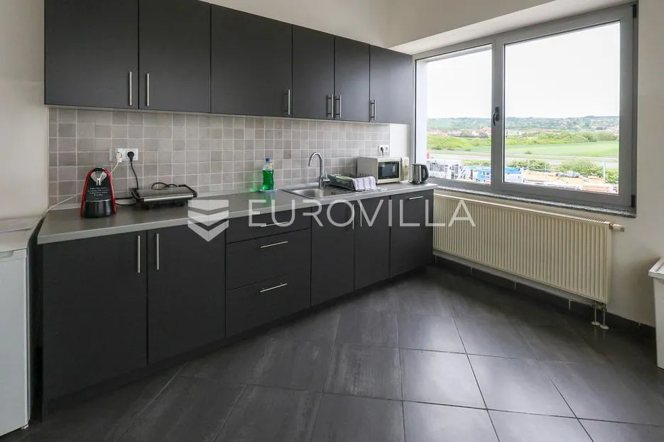 slavonski brod, industrijska zona, proizvodno, poslovna zgrada 1.250 m² - slika 9