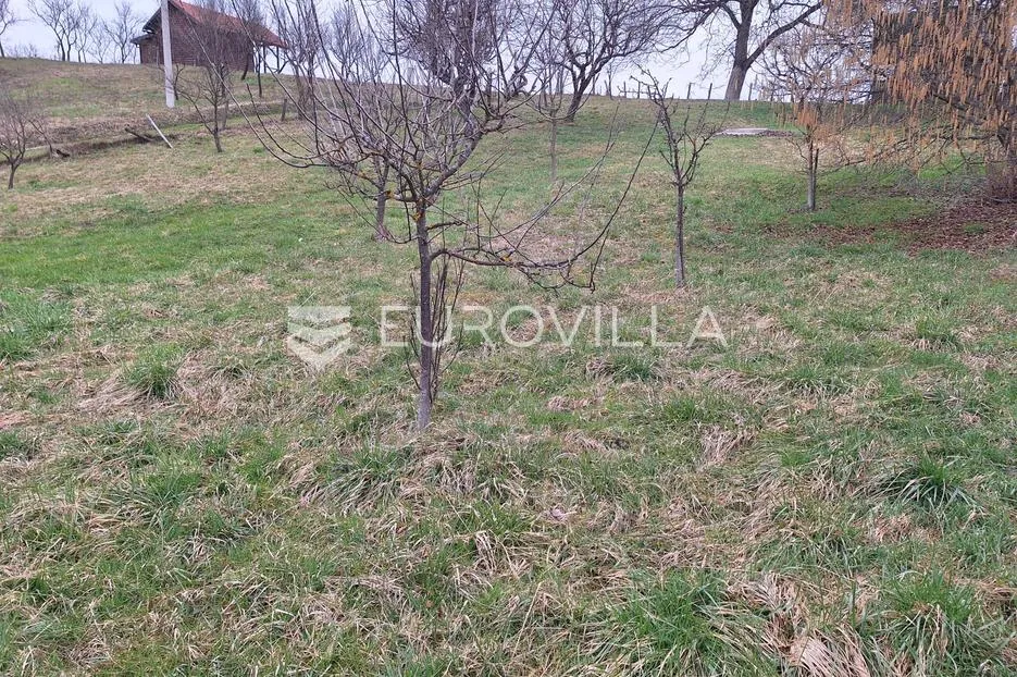 duga resa, građevinsko zemljište 1936 m² s drvenim objektom, prekrasan pogled - slika 7
