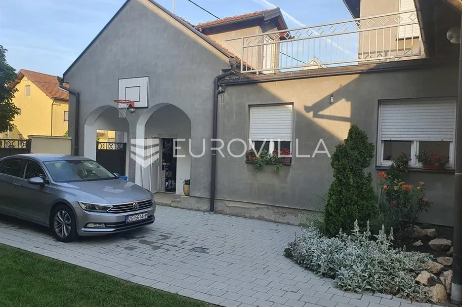 vinkovci, kuća 300 m², centar, namještena, odmah useljiva - slika 3