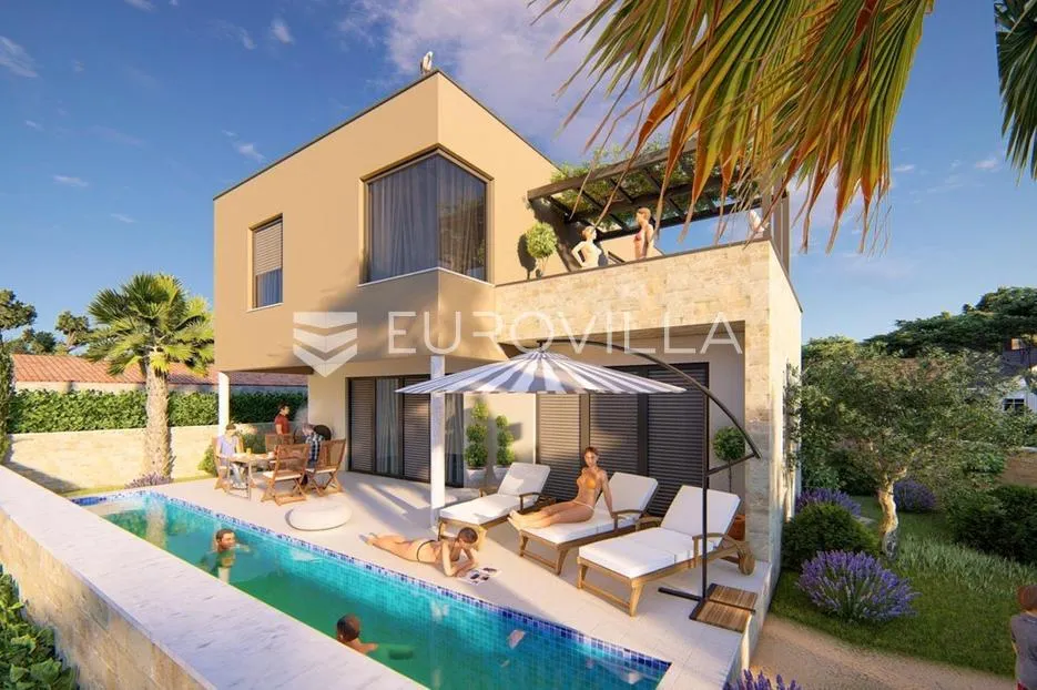 Istra, Šišan, kuća s bazeom u izgradnji 244 m²
