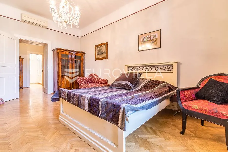 marulićev trg, luksuzan četverosoban stan 175m2 - slika 9
