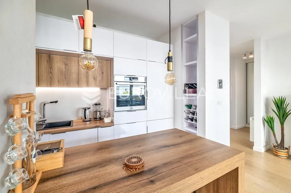 zagreb, vrbani prekrasan trosoban stan 55,58 m² i terase 90 m² - slika 3