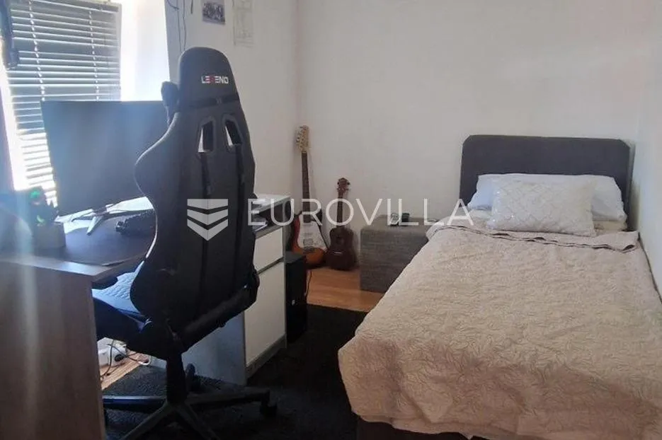 ližnjan, šišan - kuća na tri etaže u srcu šišana - slika 8