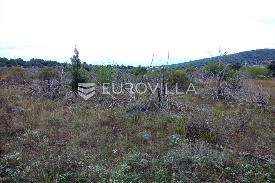 brač, donji humac, zemljište u gospodarskoj zoni - slika 6