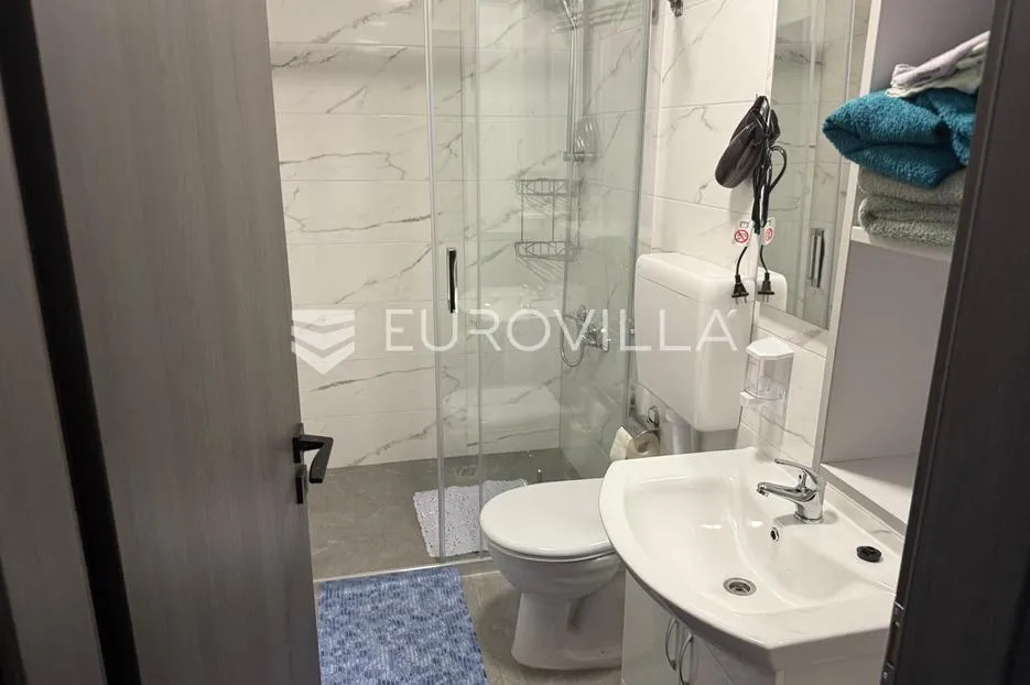 duga resa, belavići, kuća 320 m², otvoreni pogled na mrežnicu - slika 6