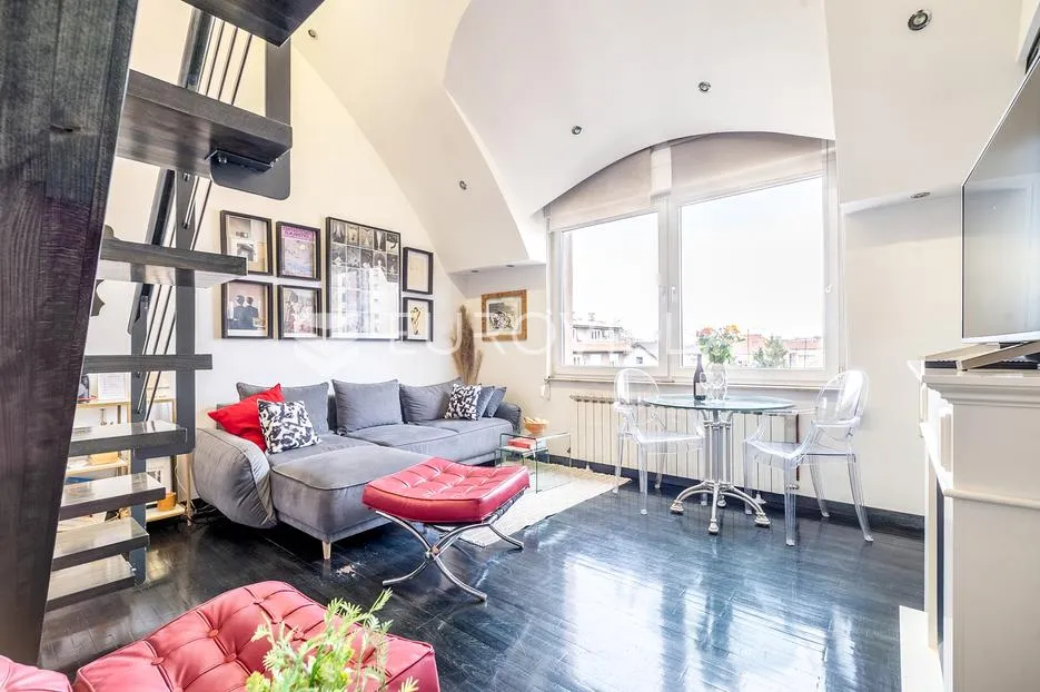 zagreb, maksimir, elegantan dvoetažan loft stan 35 m² - slika 2