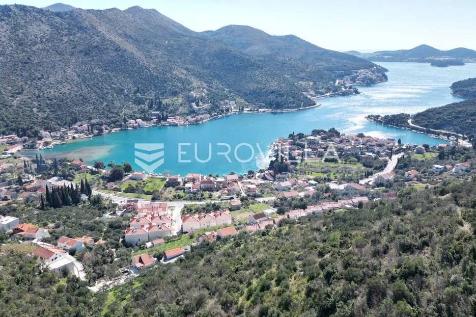 Dubrovnik, okolica - građevinsko zemljište 658 m2 s dozvolom - Zaton, Dubrovnik