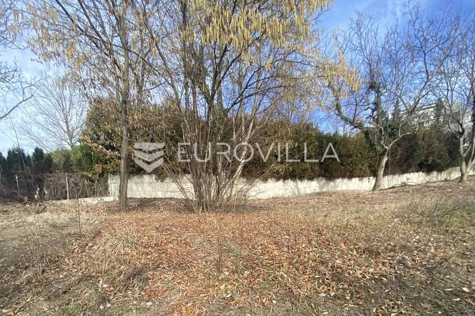 šestine, građevinsko zemljište 3200 m2 - slika 4