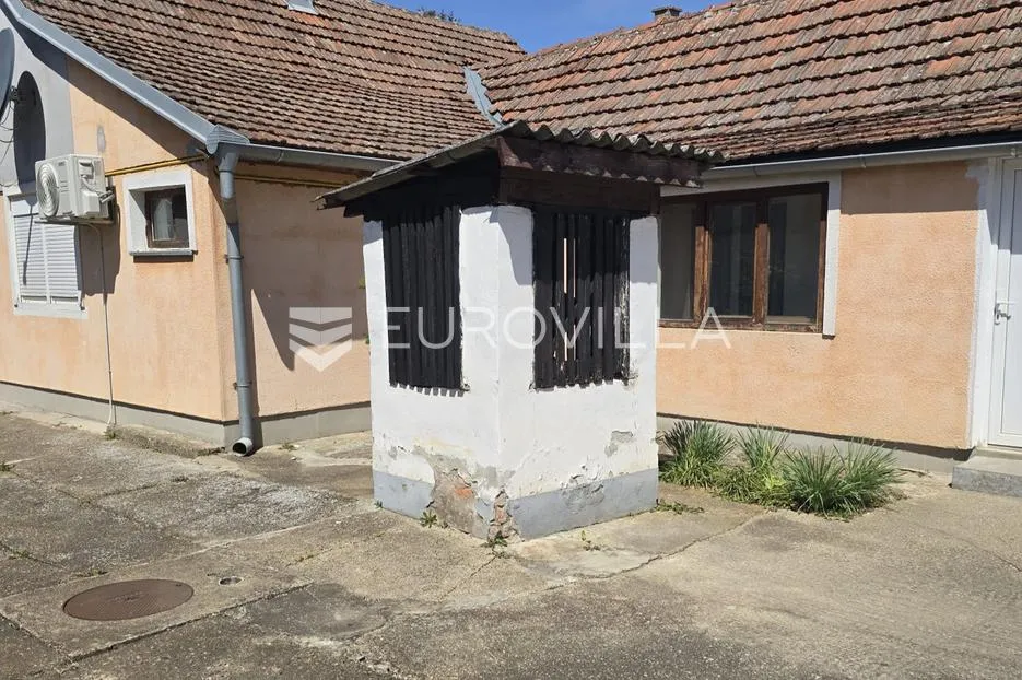 vukovar, sajmište, kuća s velikom parcelom 674 m² - slika 6