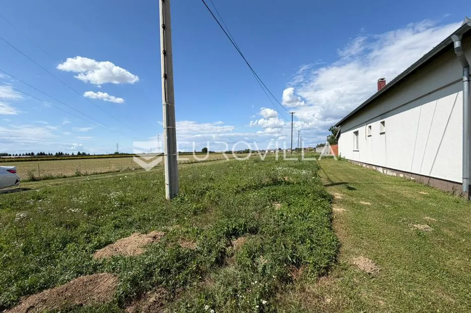 đakovo, atraktivno građevinsko zemljište 629 m² - slika 3