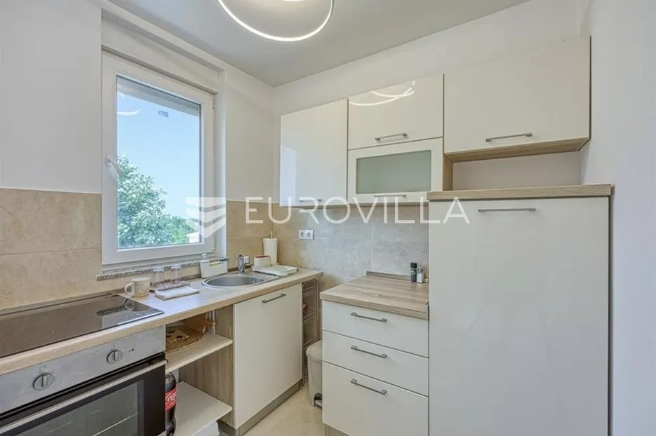 istra, murine, novo adaptiran stan s dvije spavaće sobe te neto korisnom površinom od 61,2 m² - slika 6