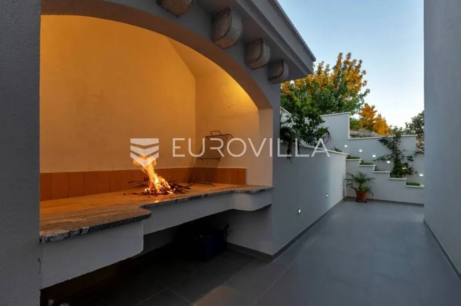 podgora, luksuzna novoizgrađena vila s bazenom - slika 4