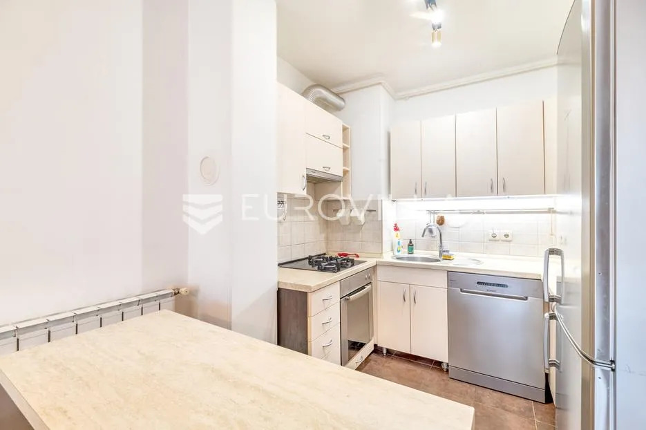 zagreb, iv maksimirsko naselje, lijep dvoetažni stan sa balkonom, 77 m² - slika 4