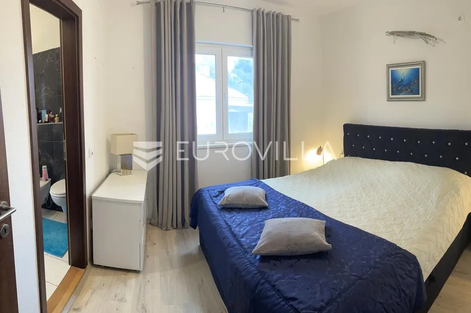 otok korčula, lumbarda, dvoetažni stan površine 127 m², 2 red uz more - slika 10