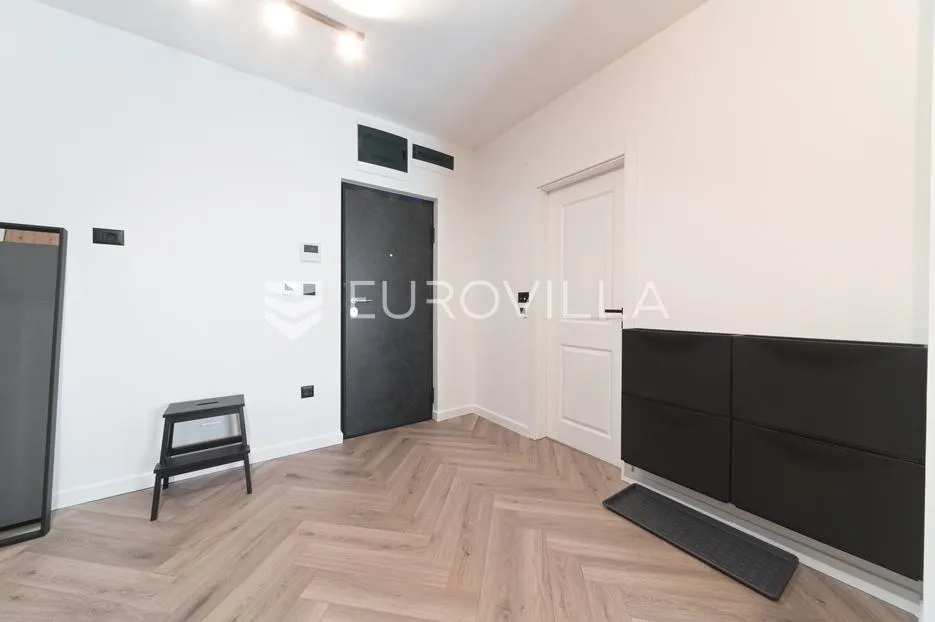 osijek, jug 2, najam novouređenog dvosobnog stana, površine 49 m² - slika 7