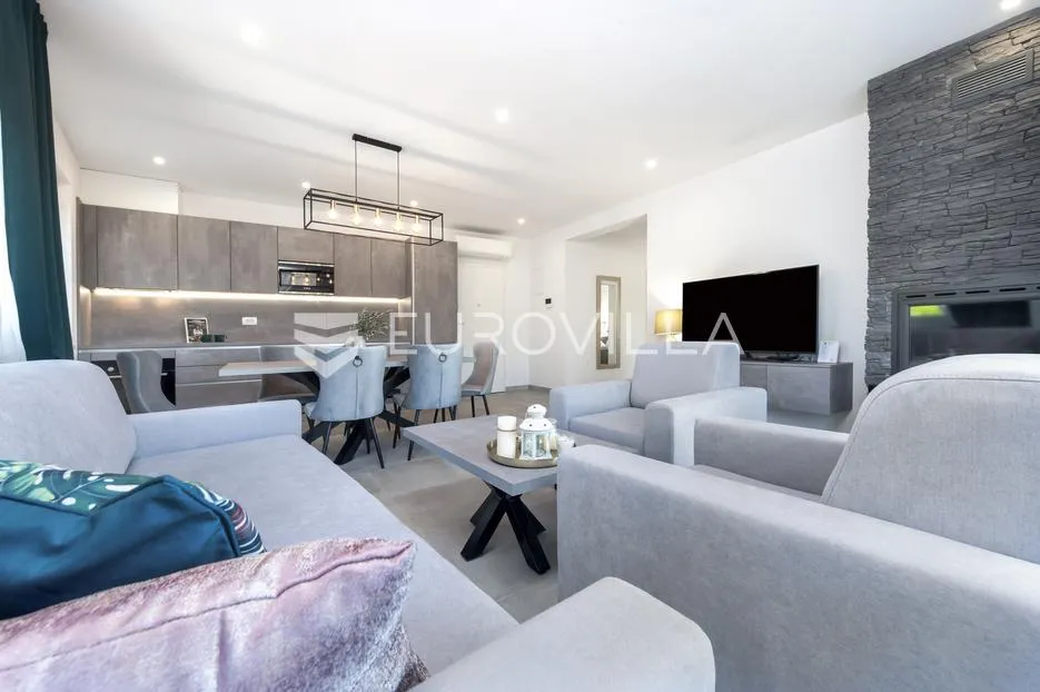 istra, okolica rovinja, predivan namješten dvosoban stan 85 m² 800m od mora - slika 6
