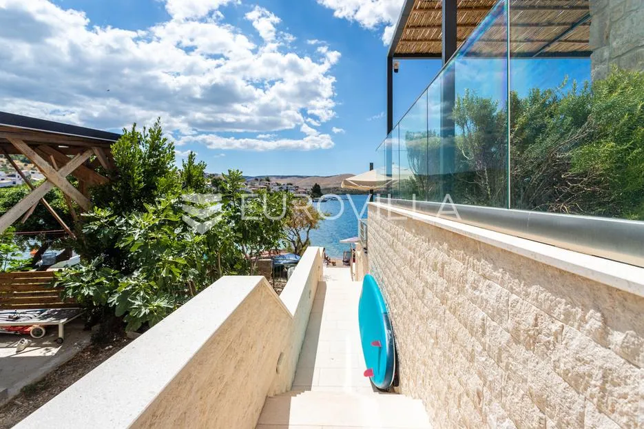 žaborić, prekrasan trosoban stan na samoj plaži, 121,99 m² - slika 24