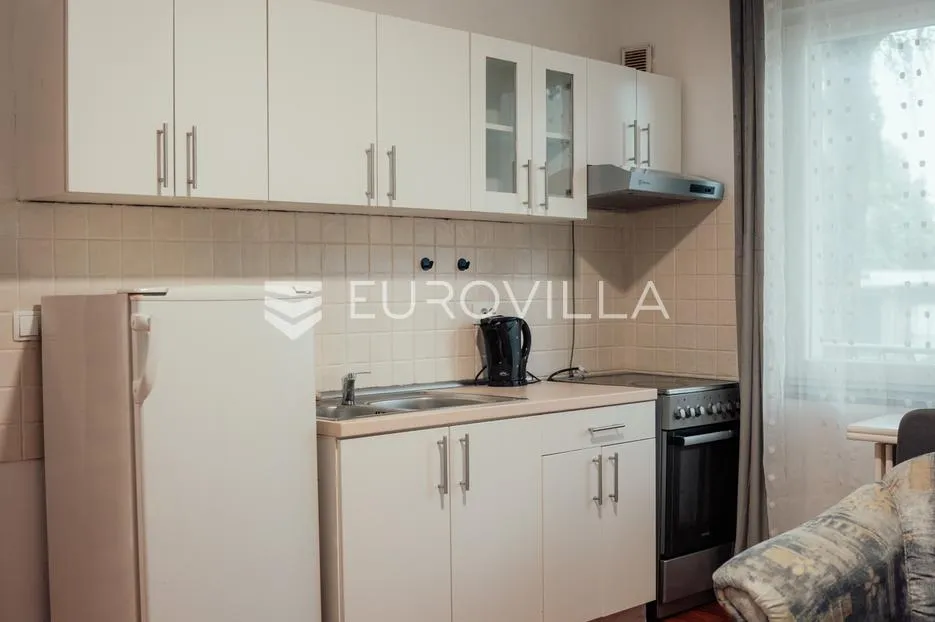 vinkovci, stan u centru 39 m², namješten, odmah useljiv - slika 4