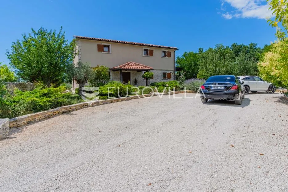 istra, štokovci, jedinstvena vila s bazenom na prostranoj okućnici, okružena zelenilom, pogled more - slika 39