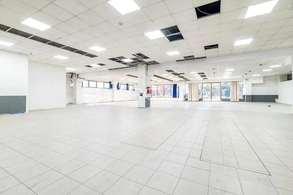 zagreb, buzin poslovni prostor 600 m² - slika 1