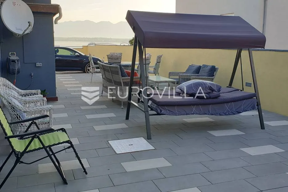 nin, ždrijac, prekrasna apartmanska vila, prvi red do mora - slika 9