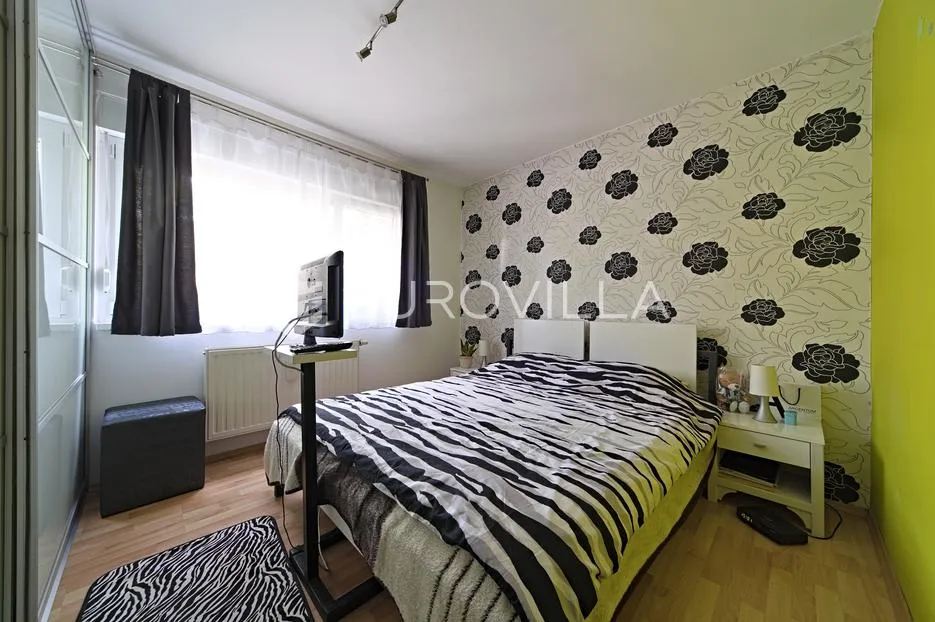 osijek, retfala na prodaju potpuno namješten stan 60 m² - slika 13