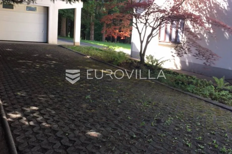 rakovica, plitvička jezera, obiteljska kuća 600 m² na zemljištu 41416 m² - slika 5