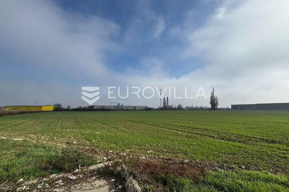 Đakovo, Industrijska zona, atraktivno građevinsko zemljište 14056 m²