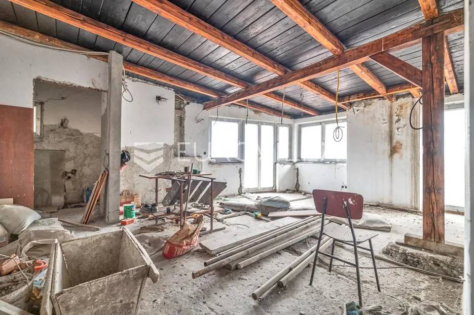 zagreb, britanski trg, dvoetažni stan za adaptaciju, 101 m² - slika 6