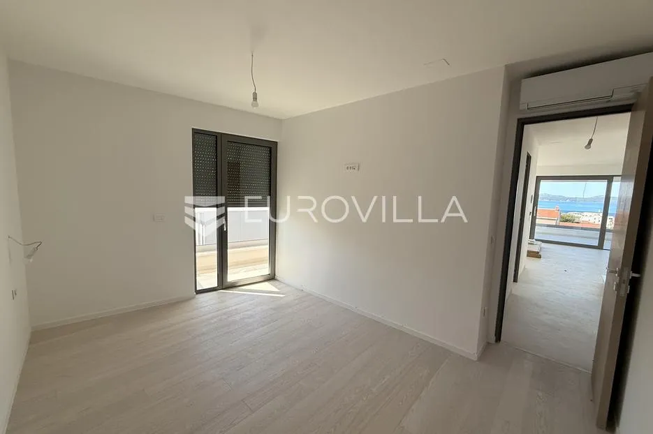 ekskluzivan trosoban stan u diklu, zadar, 136 m² s krovnom terasom i pogledom na more - slika 10