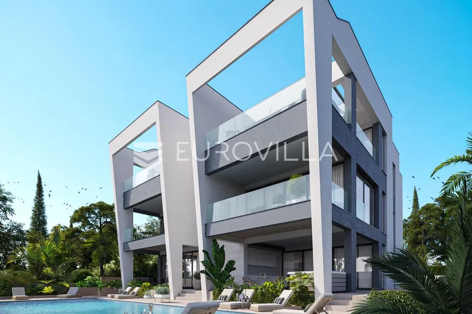 zadar, luksuzni četverosobni dvoetažni stan s bazenom i pogledom 360, u novogradnji 200 m² - slika 13