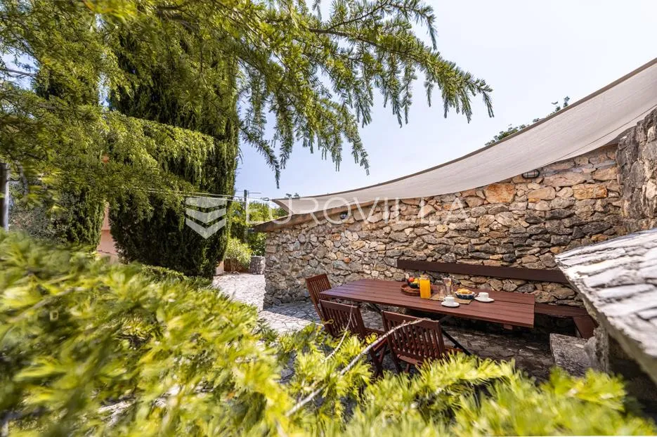otok krk, gostinjac, šarmantna kuća nkp 180 m2 - slika 5
