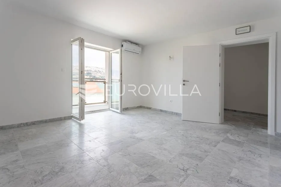 pag, trosoban apartman s2 uz more 75 m² novogradnja - slika 3
