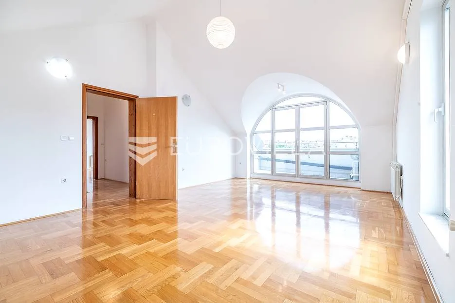 zagreb, malešnica stan na trećem katu 110 m2 - slika 2
