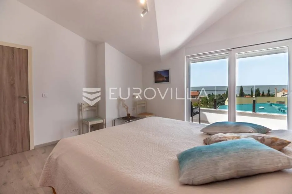 istra, peroj, apartmanska kuća s prekrasnom okućnicom i panoramskim pogledom na brijune - slika 15