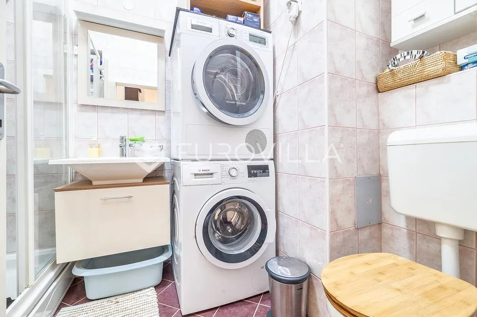 zagreb, svetice, simpatičan dvoetažan peterosoban stan 2 garažna parkirna mjesta, 130.56 m² - slika 9