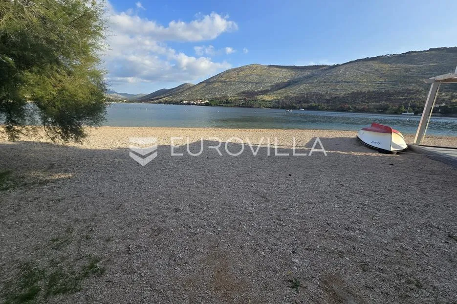 grebaštica, lijepa kuća prvi red uz more - slika 14