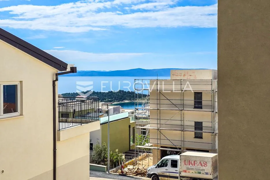Makarska, jednosoban stan novogradnja, prvi kat
