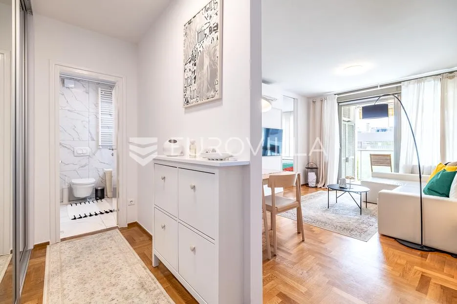 zagreb, donji grad, moderan dvosoban stan s loggijom i garažnim parkirnim mjestom, 55 m² - slika 3