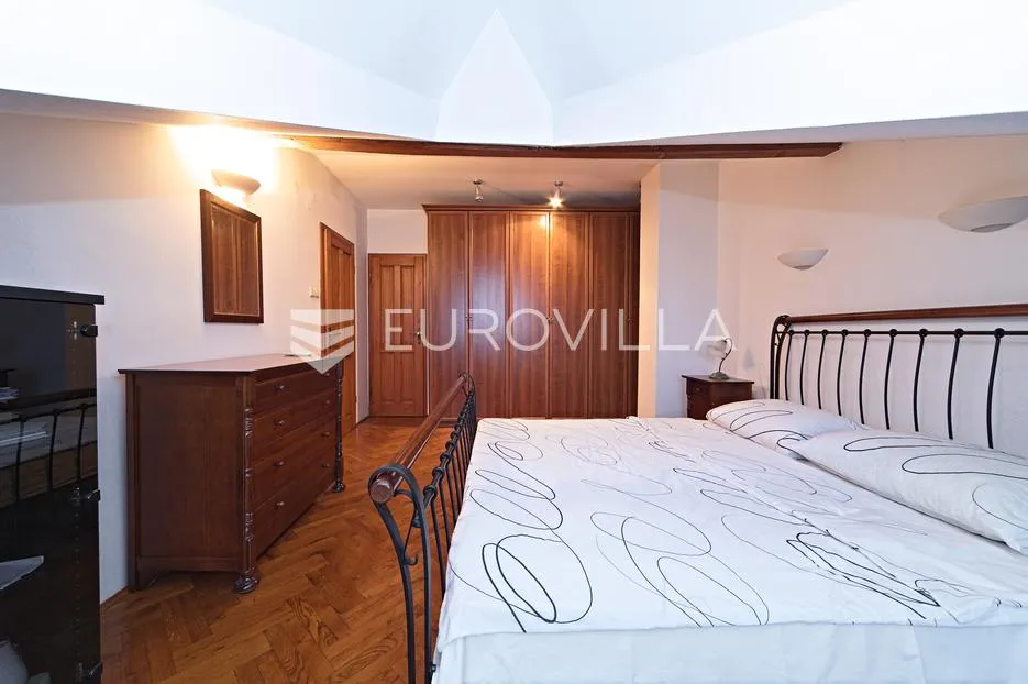 osijek, donji grad, prodaje se prostrana rustikalna vila površine 403 m² - slika 35