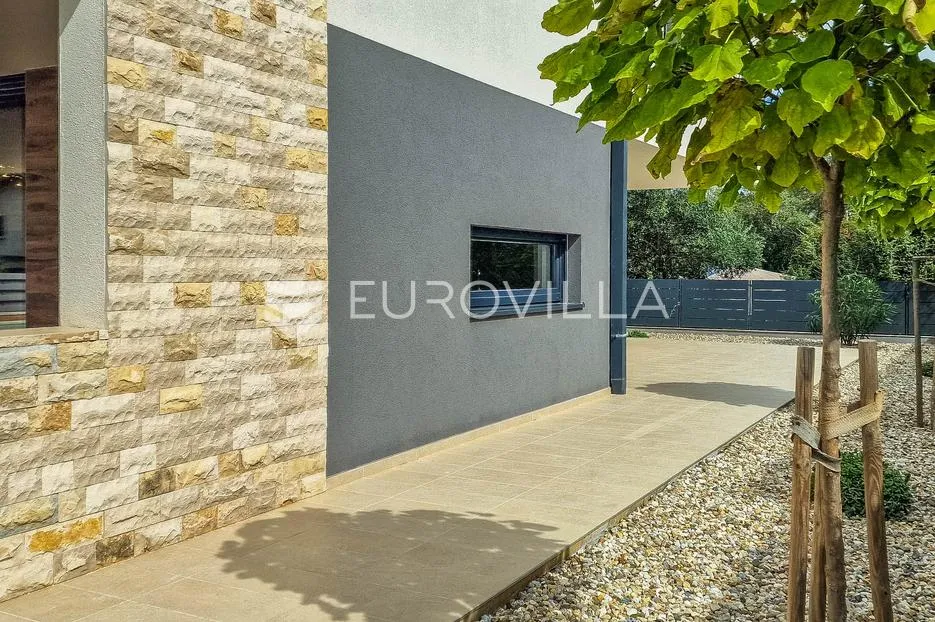 istra, luksuzna villa 276 m² s 4 spavaće sobe, bazenom i pogledom na more - slika 31