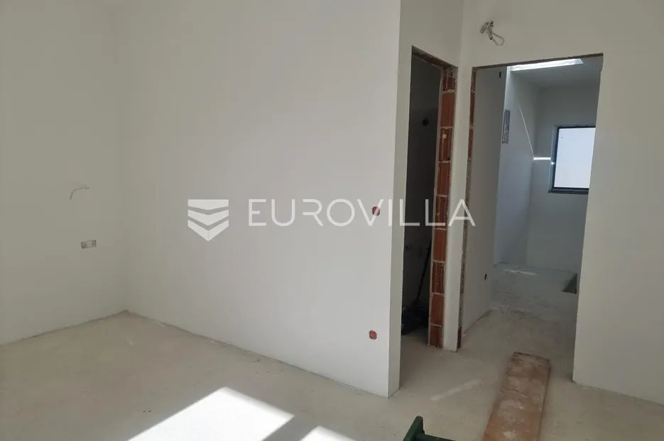 vodice, moderna kuća s bazenom, 190,58 m² - slika 22